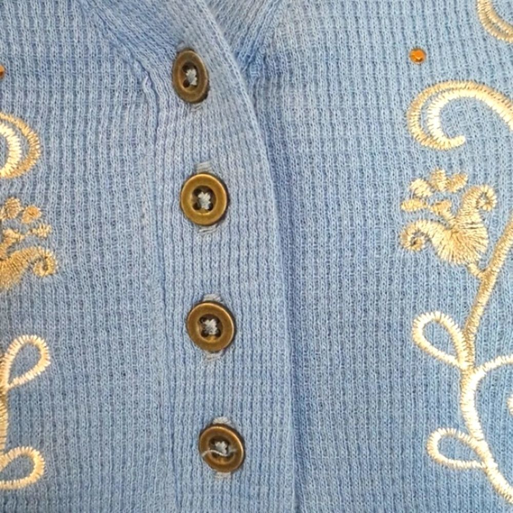 BLAIR Blue Split neck Waffle knit Floral Embroidered Top SIZE XL - Picture 3 of 9